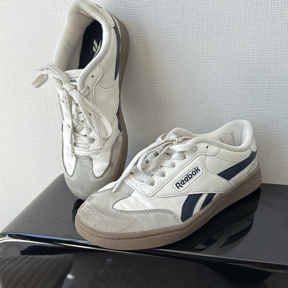 Reebok Other - Reebok Kids/Boys  White and Gray Sneakers US Size 4K, eur size 35